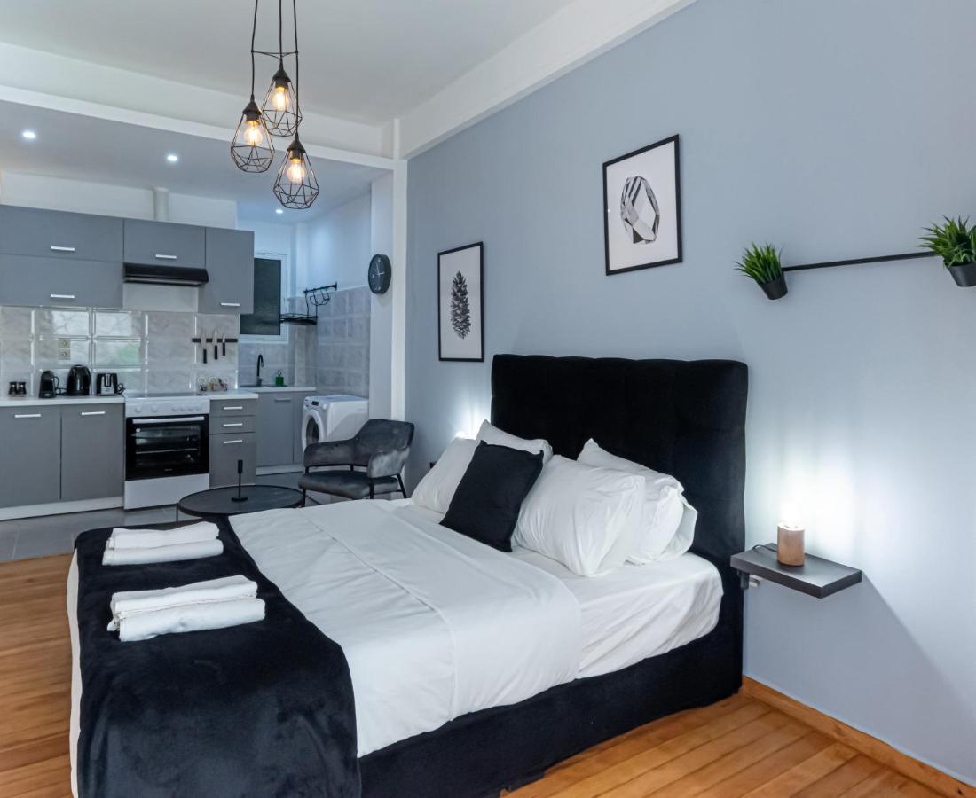 Couple Getaway With Queen Bed Apartment Athens Luaran gambar