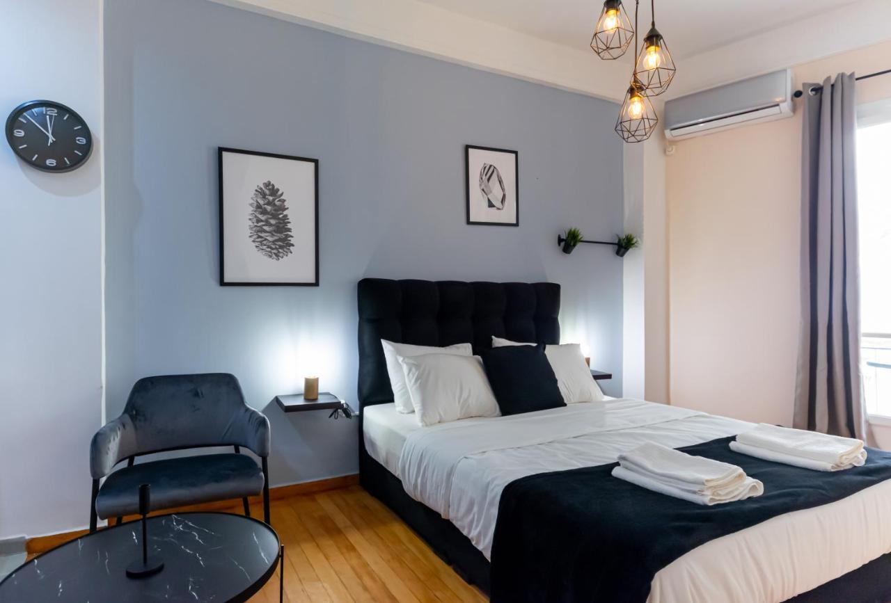 Couple Getaway With Queen Bed Apartment Athens Luaran gambar